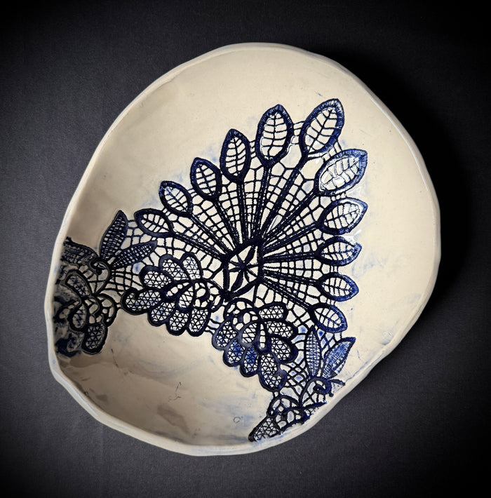 Blue Neck Fringe Bowl