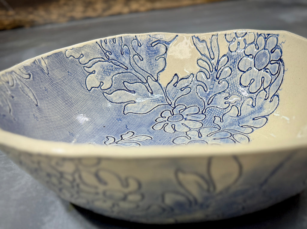 Tessa’ Lace Bowl