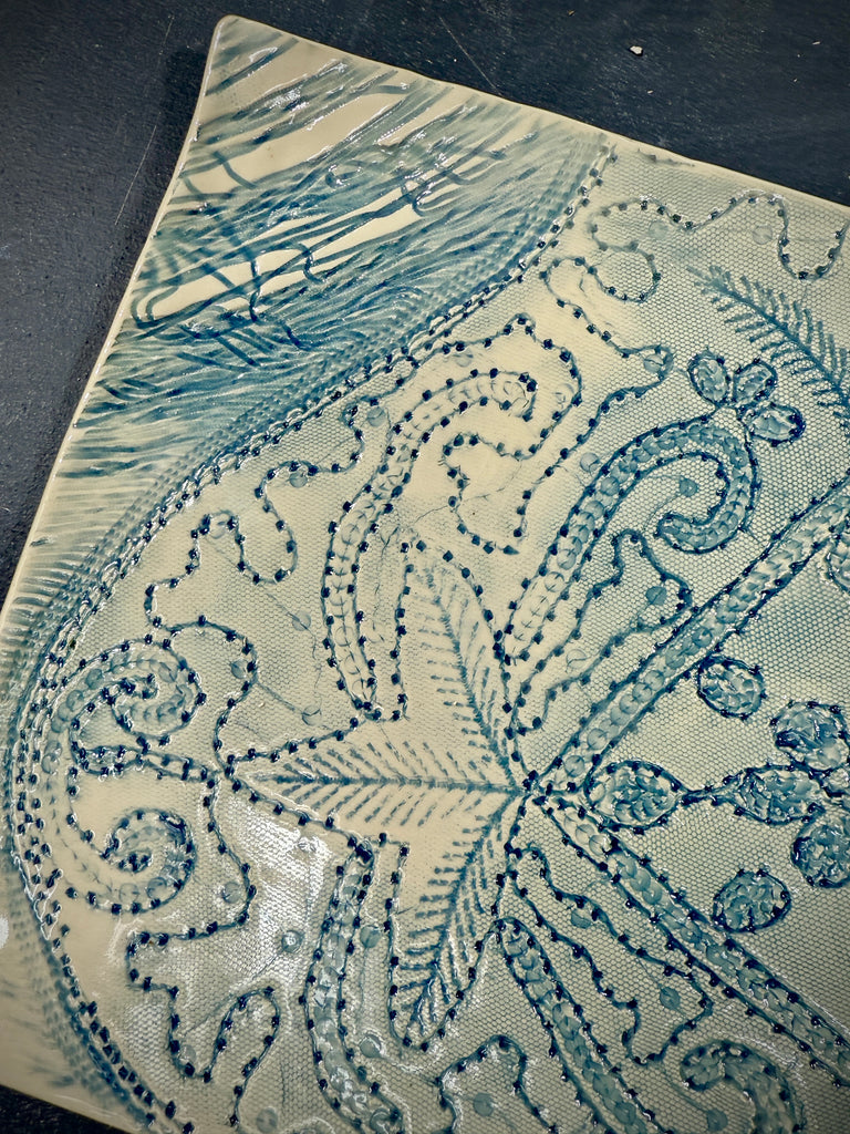 Sequin Shawl Plattery