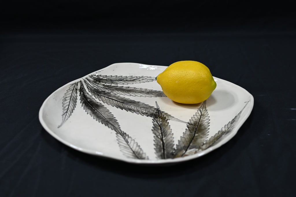 Black Leaf Cannabis Platter