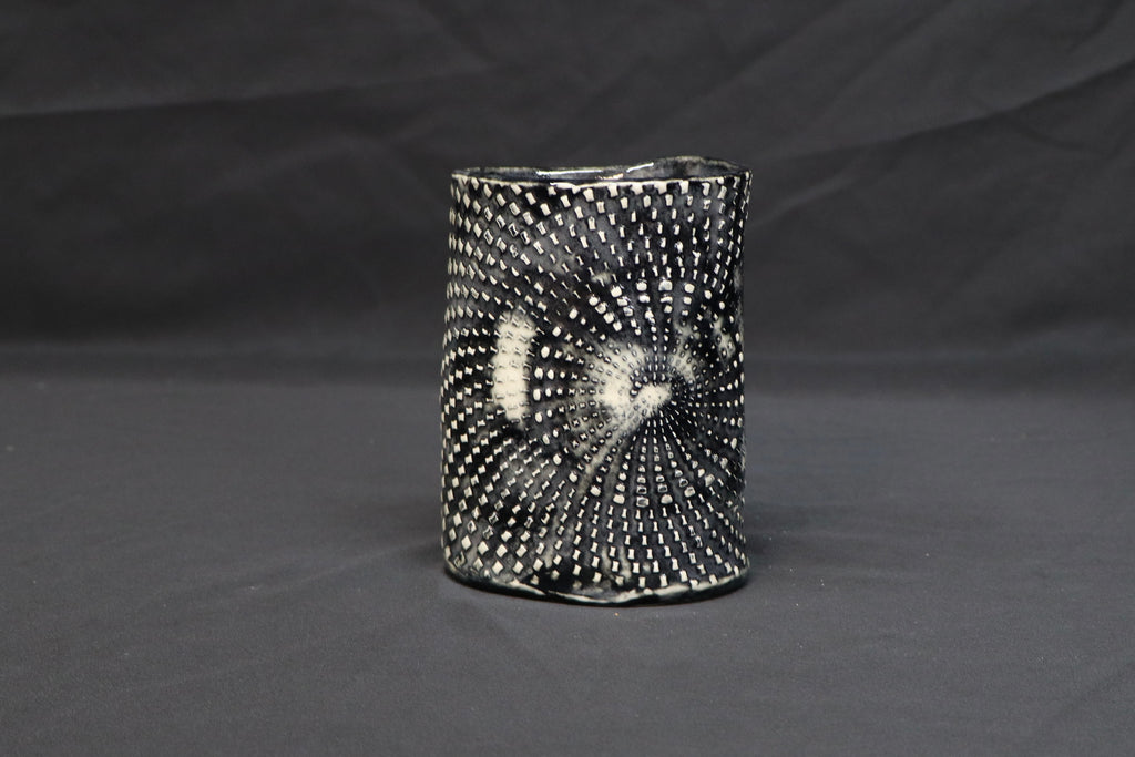Black Pulse Vase