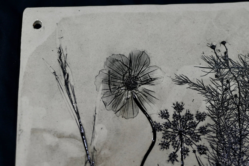 Meadow Hanging Wall Tile
