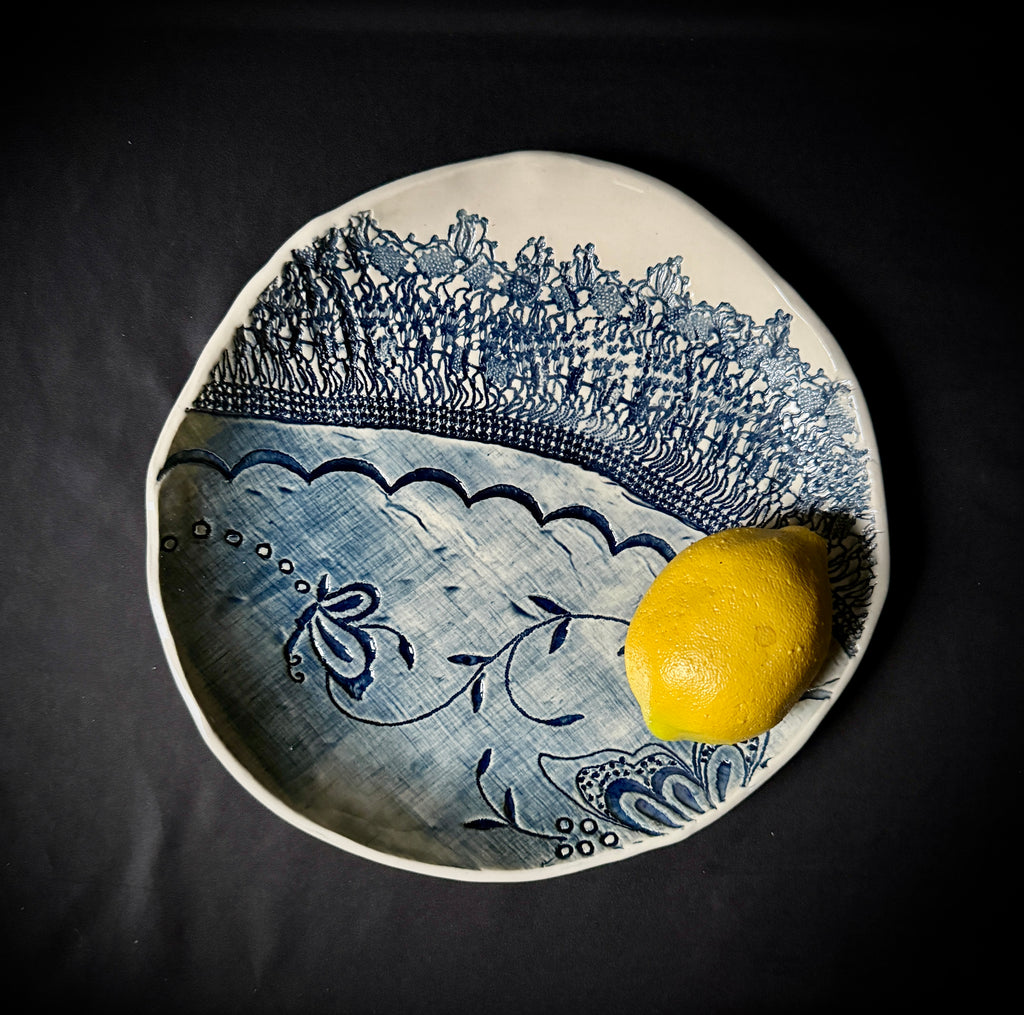 Tablecloth’s Edge Bowl