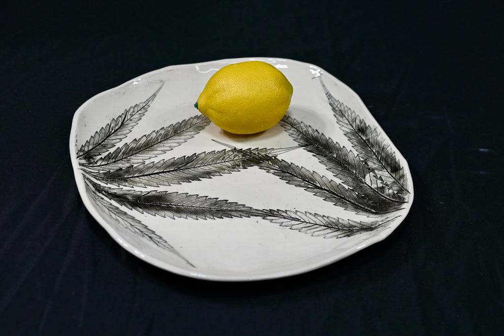 Black Leaf Cannabis Platter