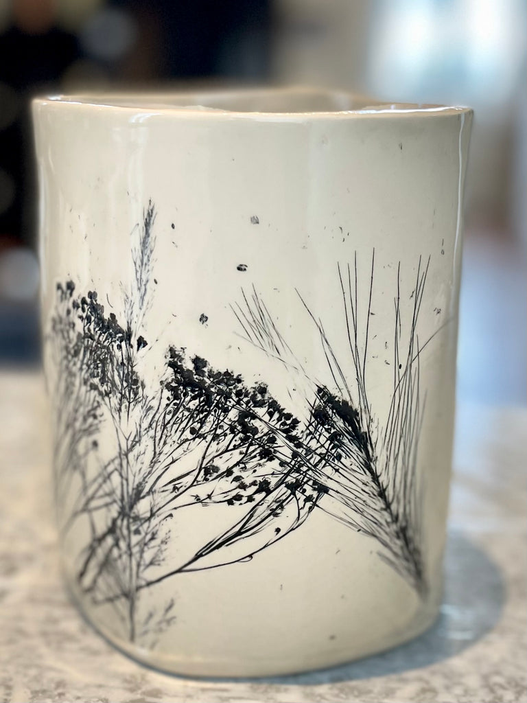JRN - Pottery Captured Grass Vase